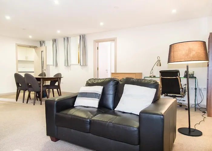 Goodenough College - University Residence